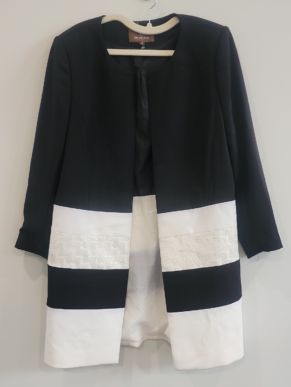 Black & White Open-Front Colorblock Blazer Jacket